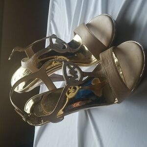 Tan With Gold Trim And Wood Heels.  Michael Kors 8